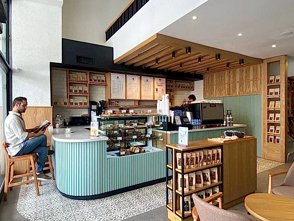 Mimar Can Nalbant'ın Yaptığı Kafe Projesi